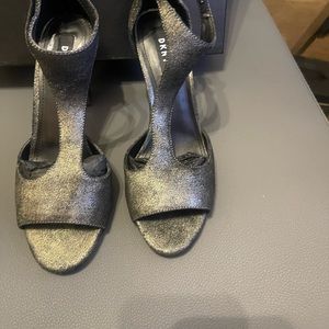 DKNY pewter gold sandals